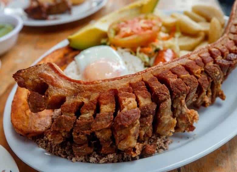 Chicharrón plato típico de Colombia