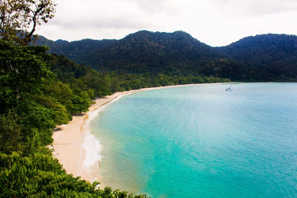 Datai Bay Beach en Langkawi en Malasia