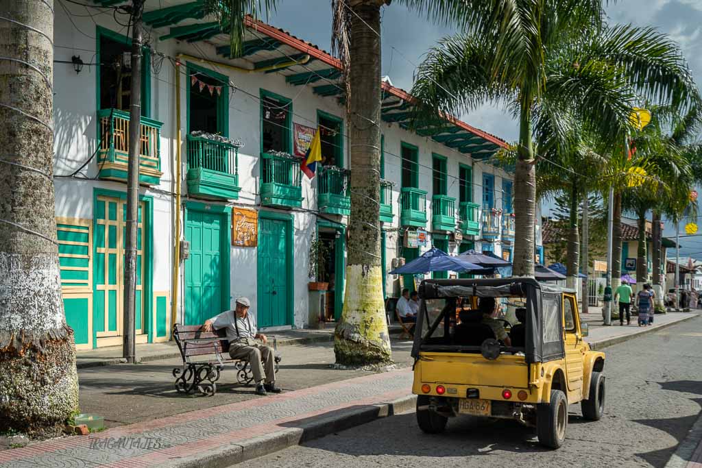 pueblo de Armenia en el Eje Cafetero de Colombia