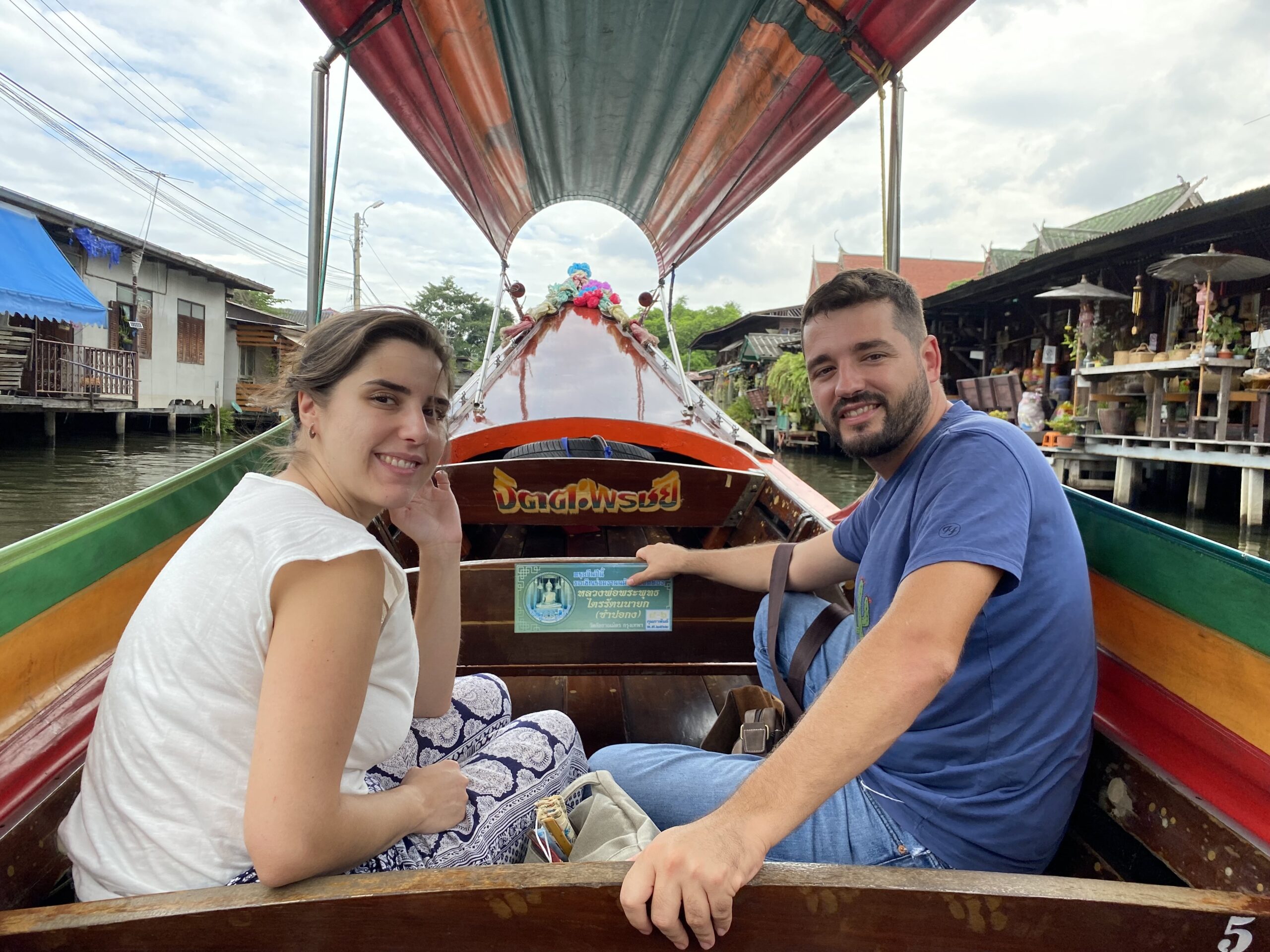 crucero por el rio de bangkok en tailandia