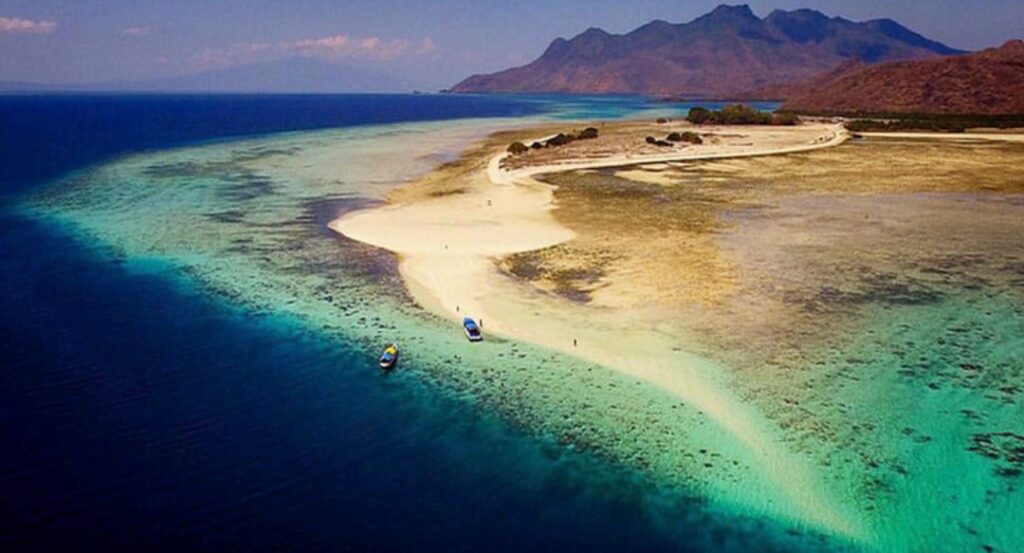 maumere en flores indonesia