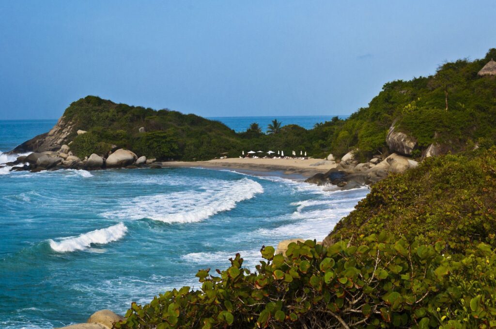 playa arrecifes en parque tayrona Colombia