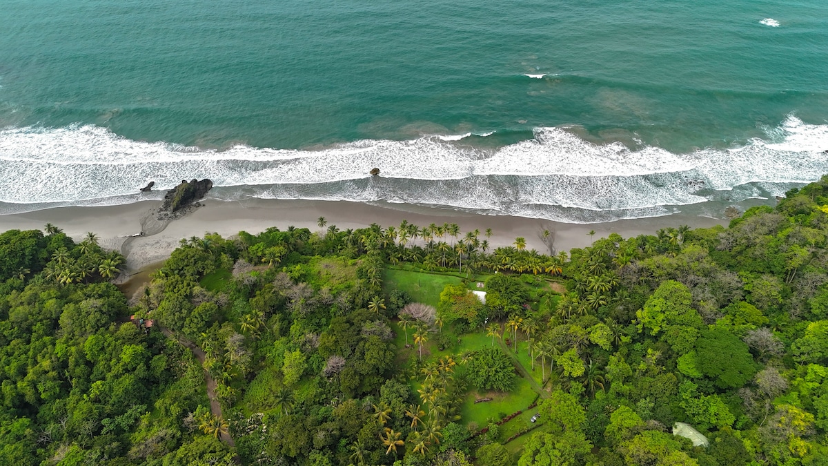 Vista aerea Playas Manuel Antonio Costa Rica