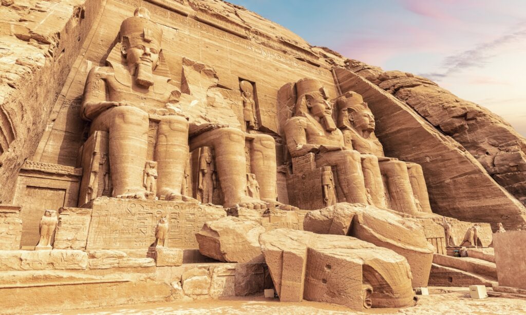 templo de abu simbel en Egipto