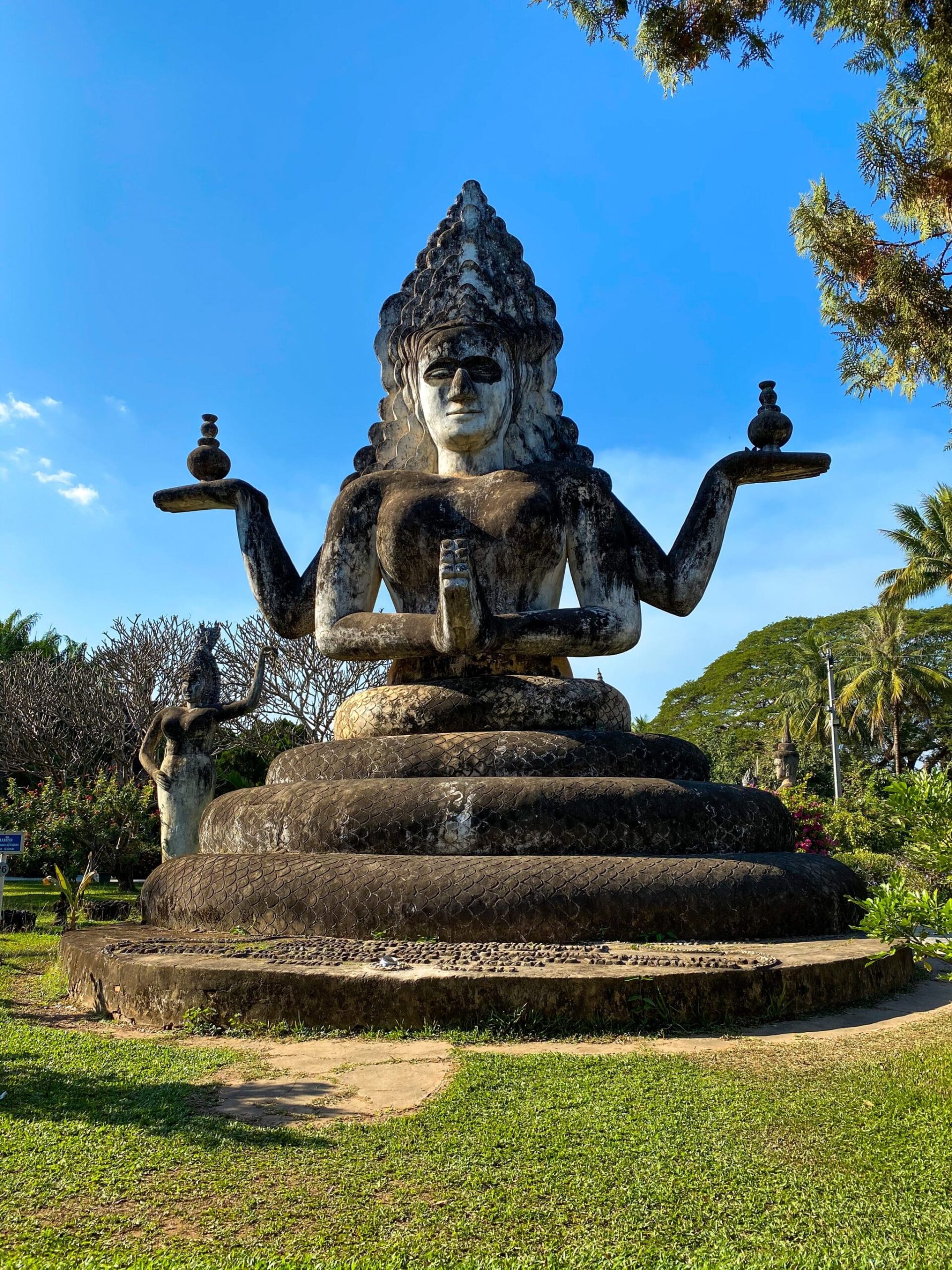 estatua en Laos