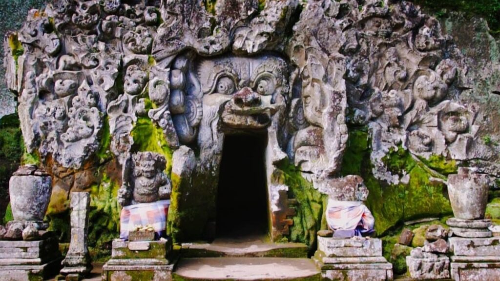 cueva del elefante en Bali, Indonesia