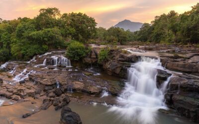 Moneda y cambios de divisa en Laos