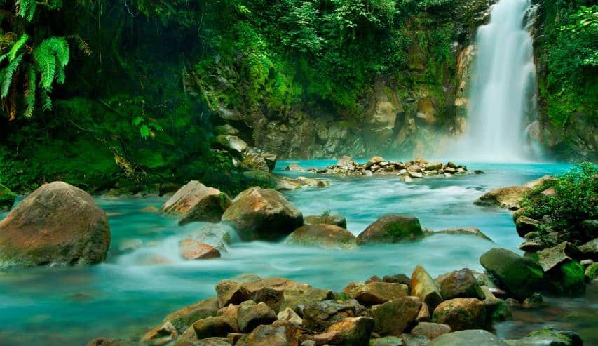 catarata en costa rica