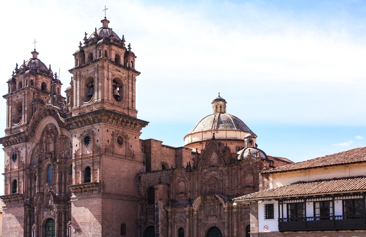 iglesia colonial en Cuzco, Perú