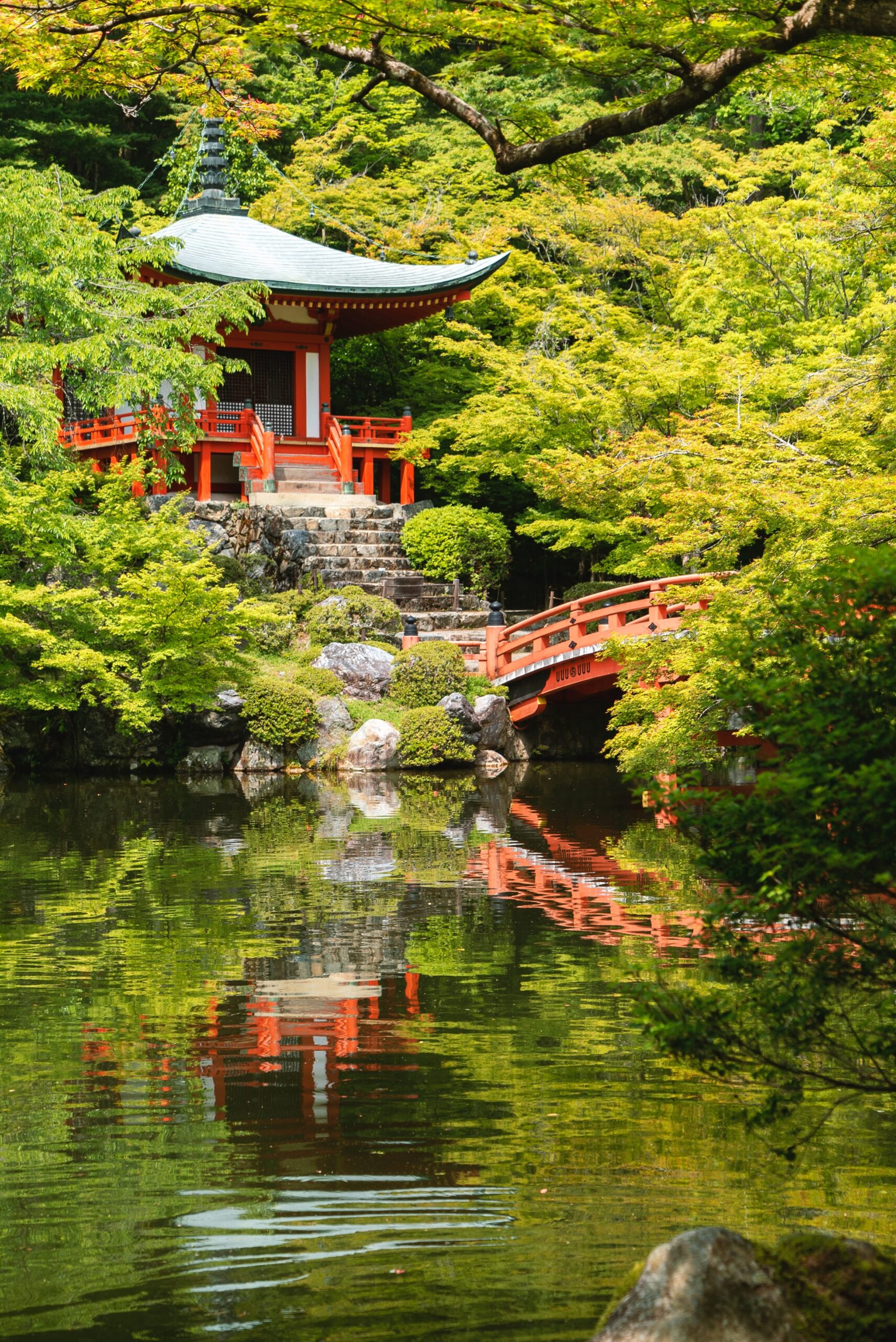 paisaje japones con templo