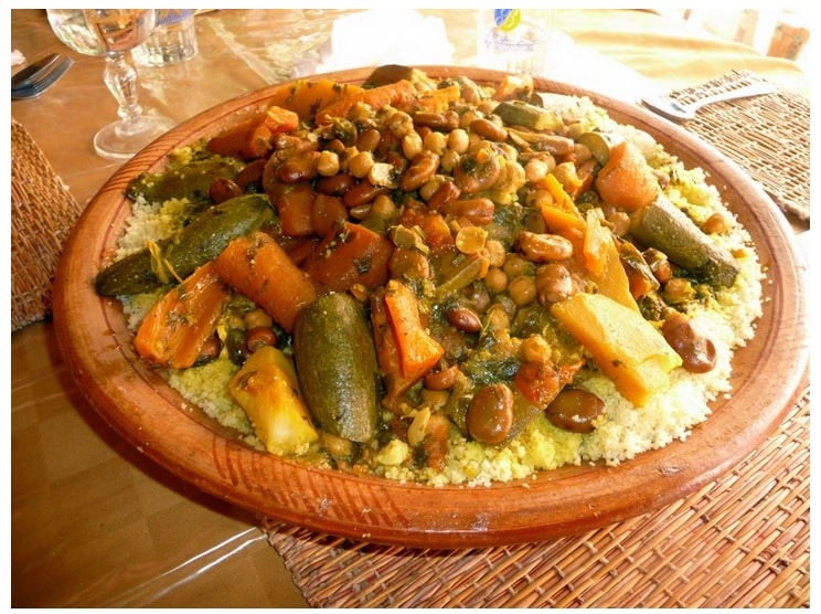 plato típico de Marruecos, cuscus