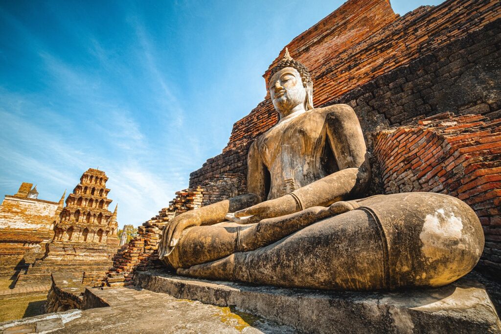 estatuas de buda en ayuttahaya en Tailandia