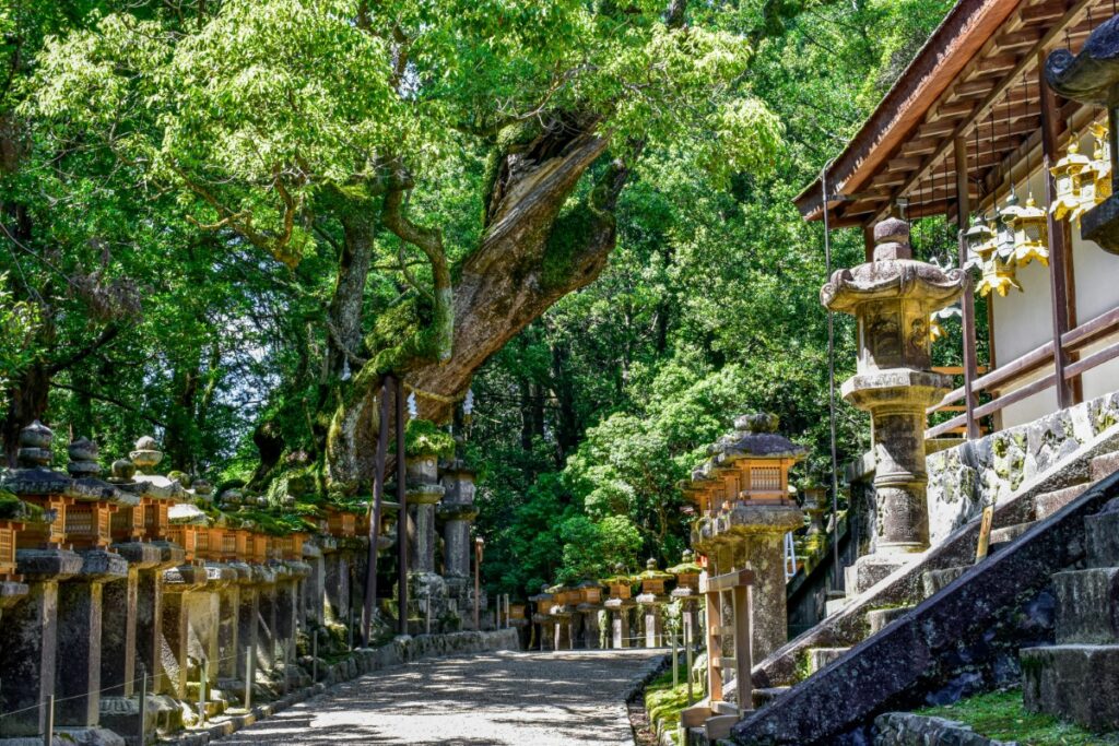 Exterior del Santuario Kasuga